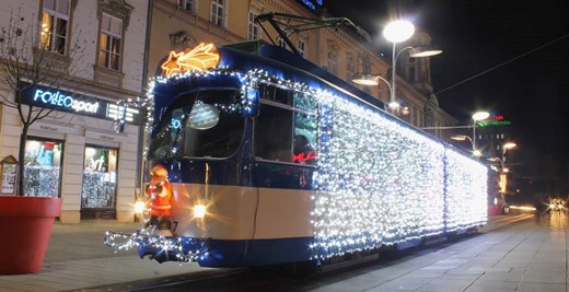 Otvara se i bijelo-plava kućica