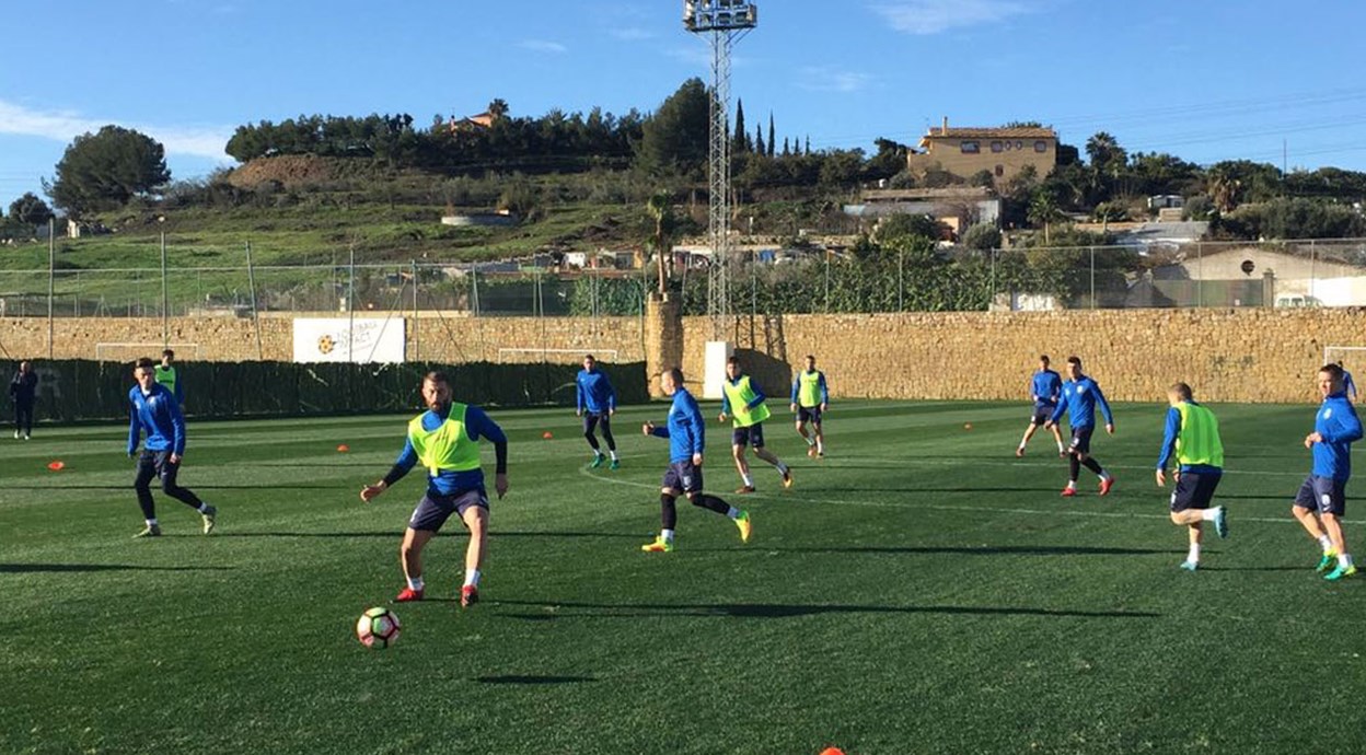 Slavia - novi test za Bijelo-plave
