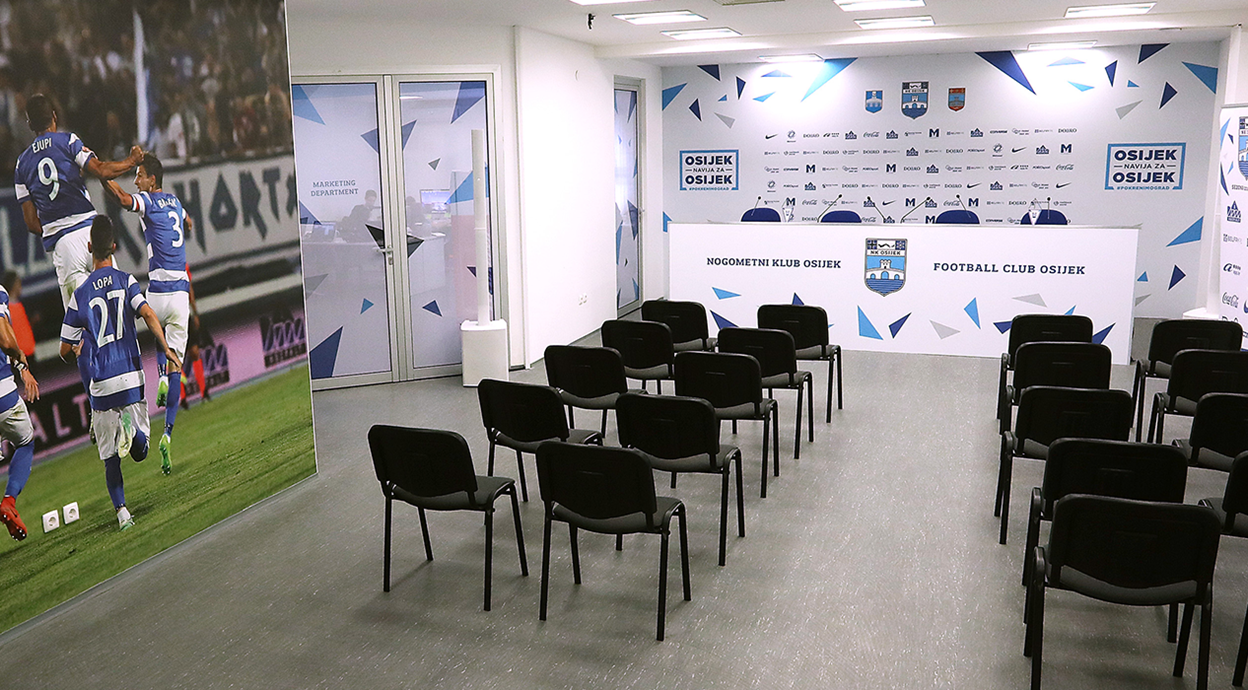 Press centar s novom opremom