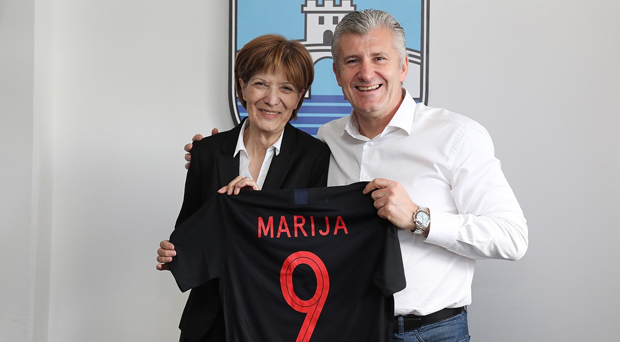 Šuker darivao Mariju Dumančić