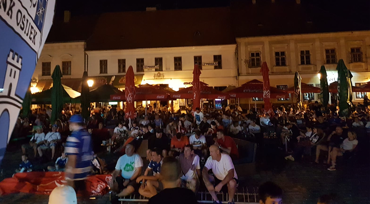 Tvrđa je „disala“ uz Bijelo-plave