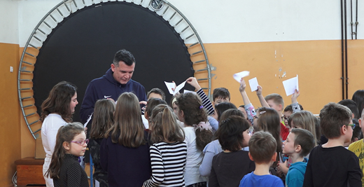 Zekić posjetio OŠ „Grigor Vitez“