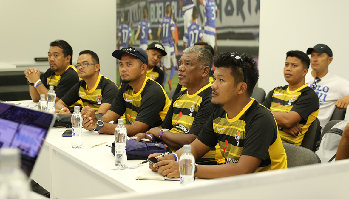 Malezijci na edukaciji u Školi nogometa