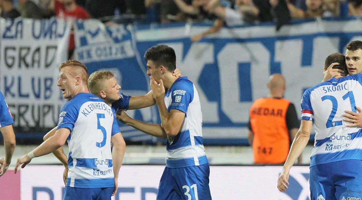 Sažetak: Osijek - Hajduk