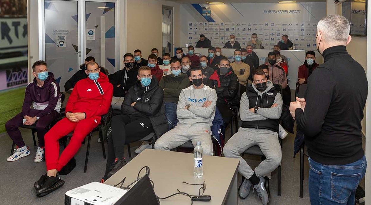 Predavanje o nekim izmjenama pravila igre