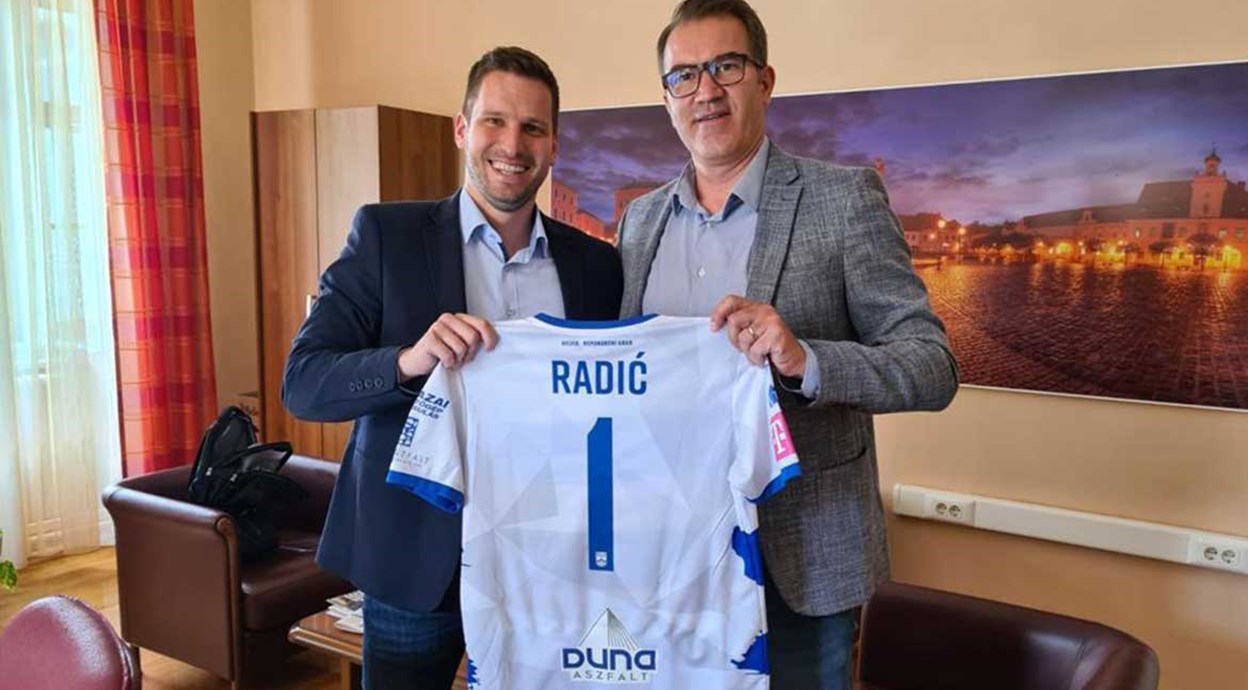 Klupska delegacija posjetila gradonačelnika Radića