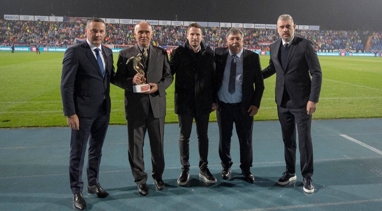Vladi Biliću uručen “Trofej podmlatka”