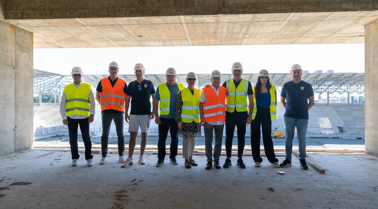 Delegacija HNS-a obišla gradilište stadiona
