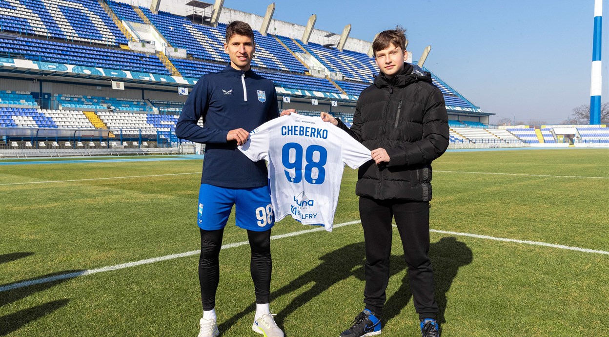 Cheberko darivao sunarodnjaka Oleksandra