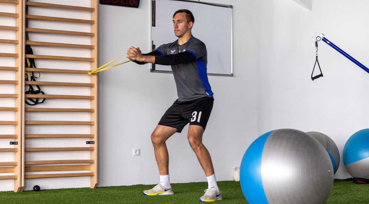 Malenica u fitnessu odrađuje treninge