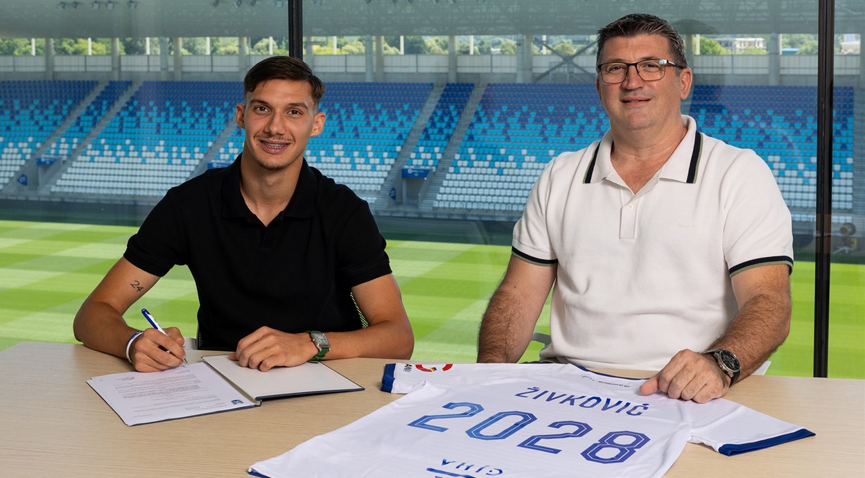 Filip Živković potpisao novi ugovor!