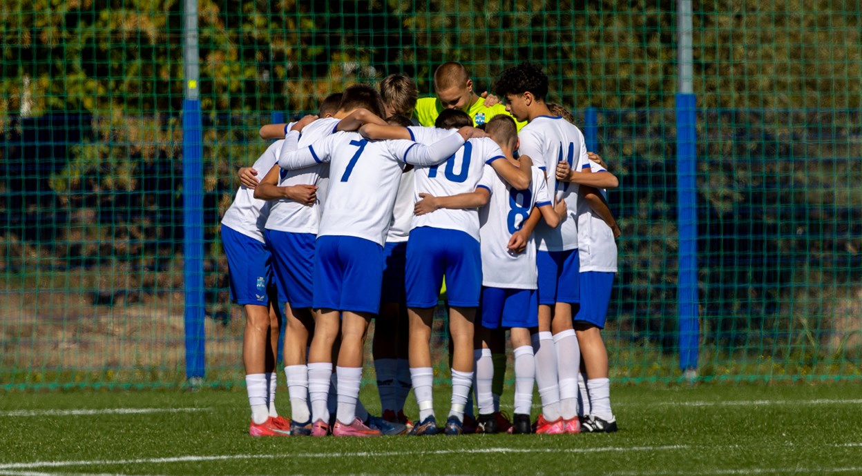 Pioniri uvjerljivo pobijedili, juniori izgubili s igračem manje