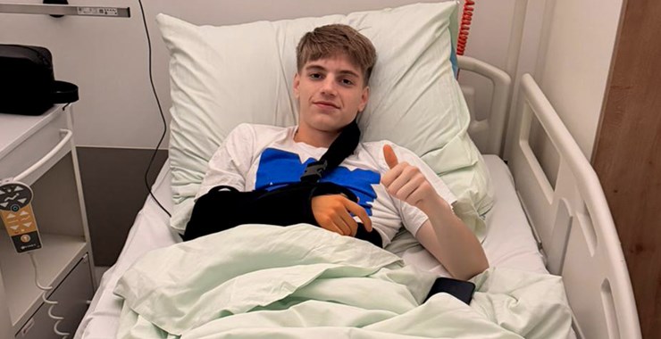 Niki Farkašu operirano desno rame