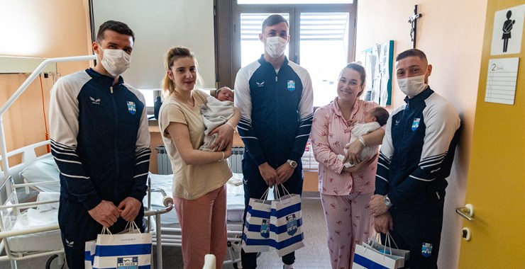 Na rođendan Kluba rodilo se osam beba